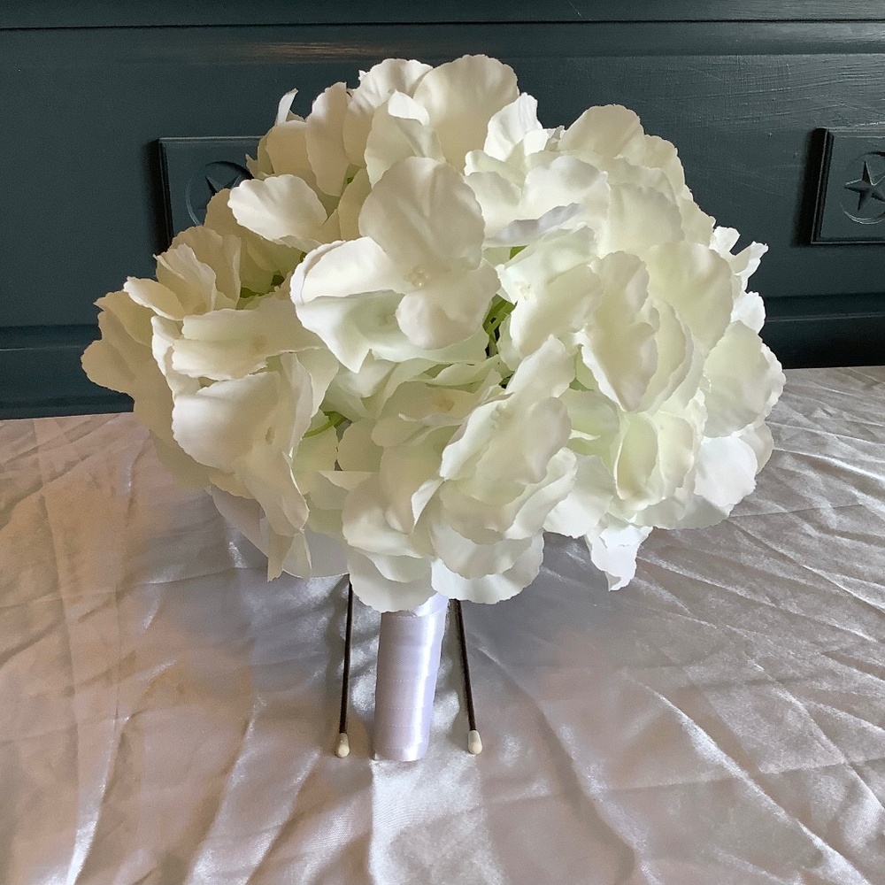 Milky White silk hydrangea bridal bouquet